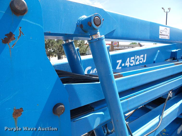 image for item DC5152 2004 Genie Z-45/25J boom lift