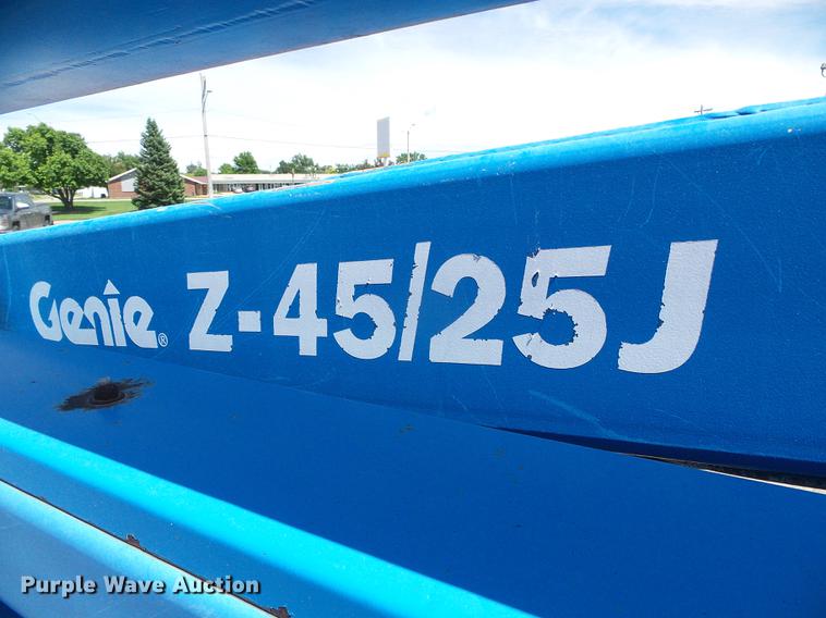 image for item DC5152 2004 Genie Z-45/25J boom lift