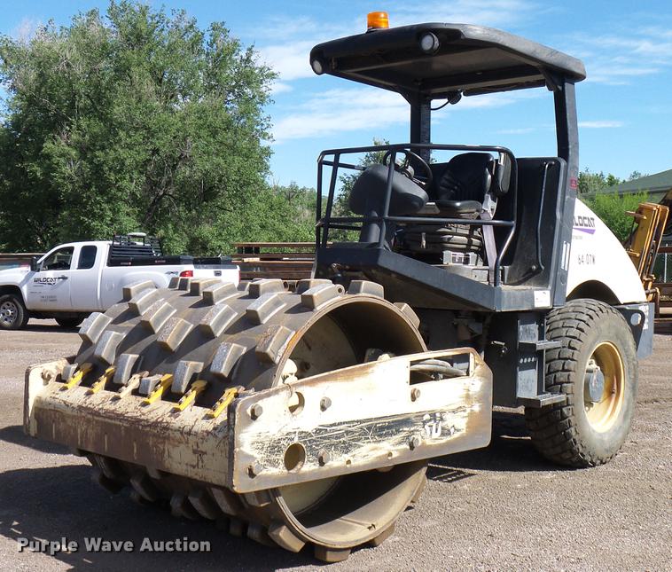 image for item DD6032 2002 Ingersoll Rand SD77-DXTF Single drum vibratory roller