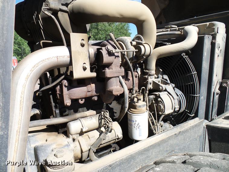 image for item DD6032 2002 Ingersoll Rand SD77-DXTF Single drum vibratory roller