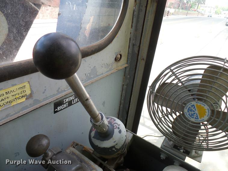 image for item DD6034 1975 American 599-C crane