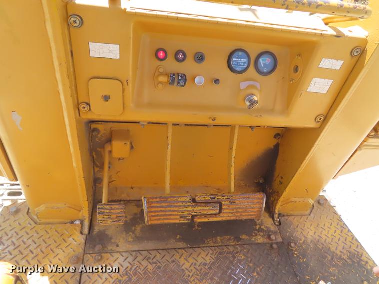 image for item DD6182 1978 Komatsu D31S-16 track loader