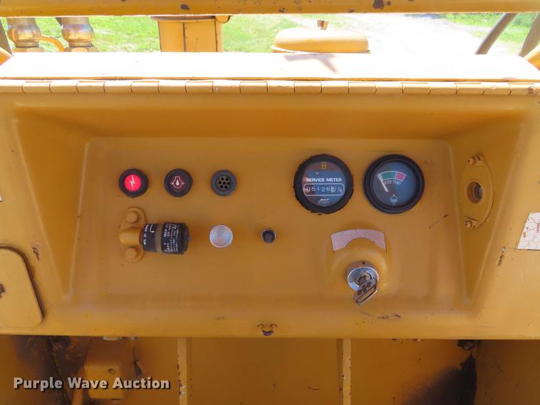 image for item DD6182 1978 Komatsu D31S-16 track loader