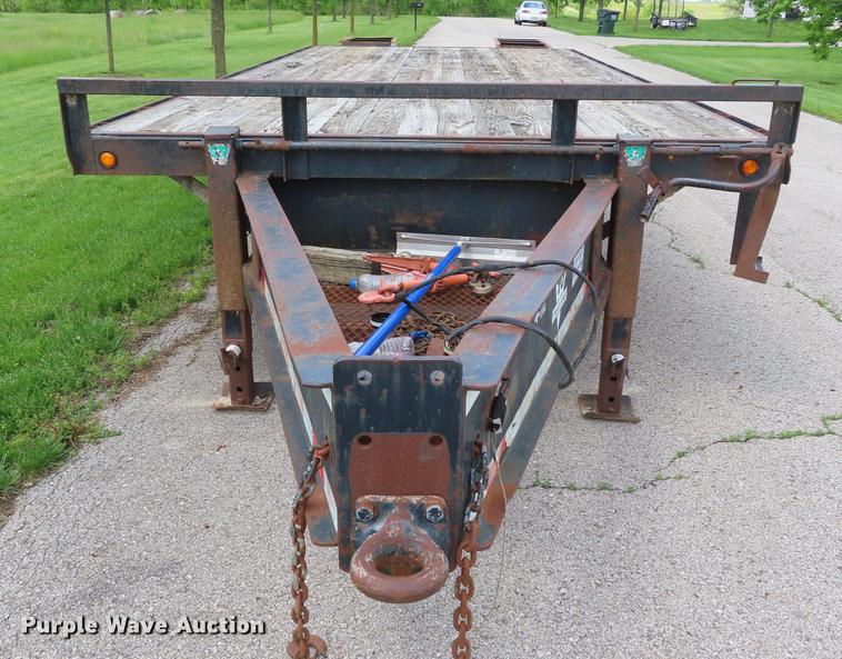 image for item DE3513 2000 PJ equipment trailer