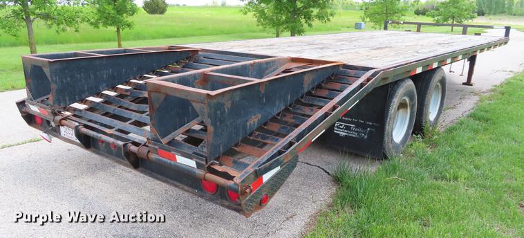 image for item DE3513 2000 PJ equipment trailer