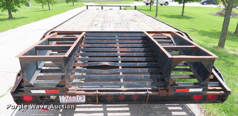 image for item DE3513 2000 PJ equipment trailer