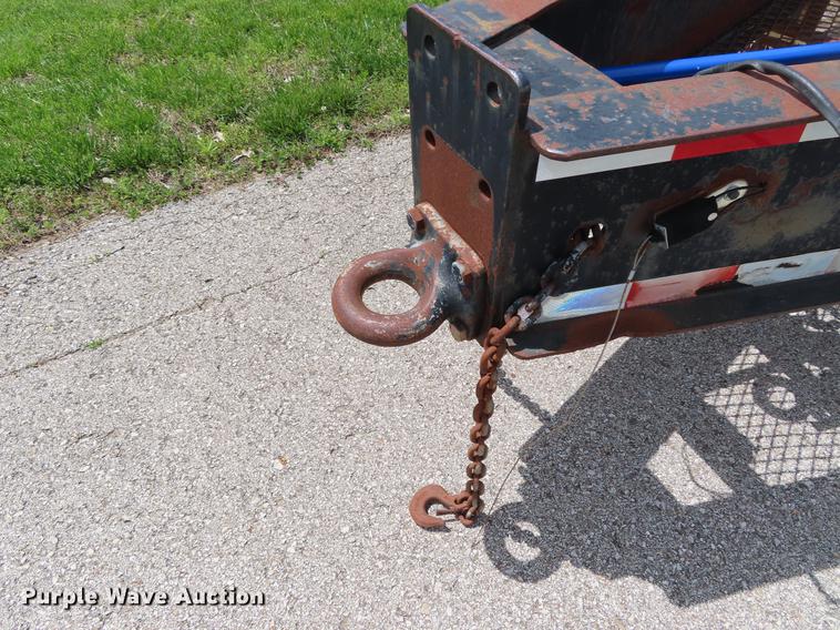 image for item DE3513 2000 PJ equipment trailer