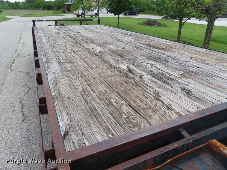 image for item DE3513 2000 PJ equipment trailer