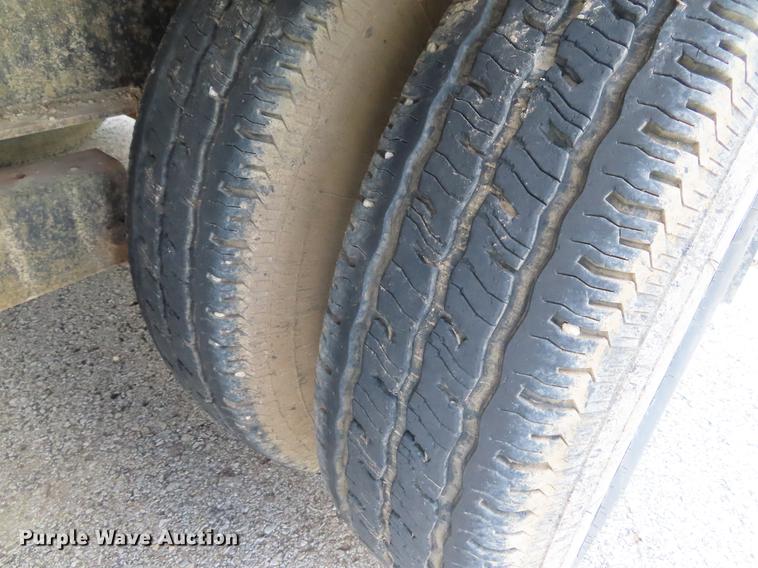 image for item DE3513 2000 PJ equipment trailer