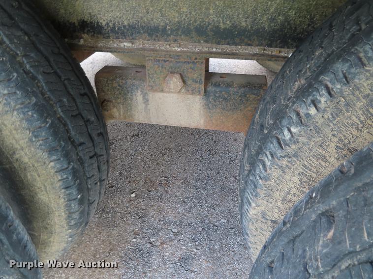 image for item DE3513 2000 PJ equipment trailer