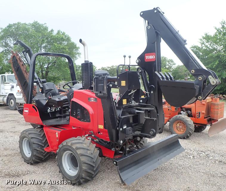 image for item DE5395 2015 Toro RT600 trencher