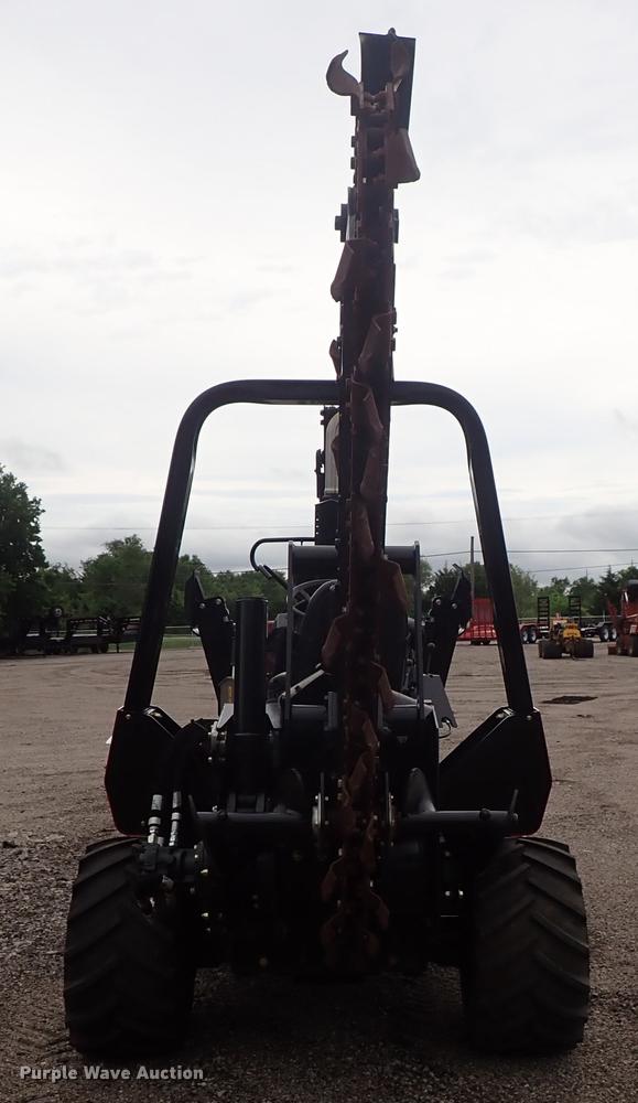 image for item DE5395 2015 Toro RT600 trencher