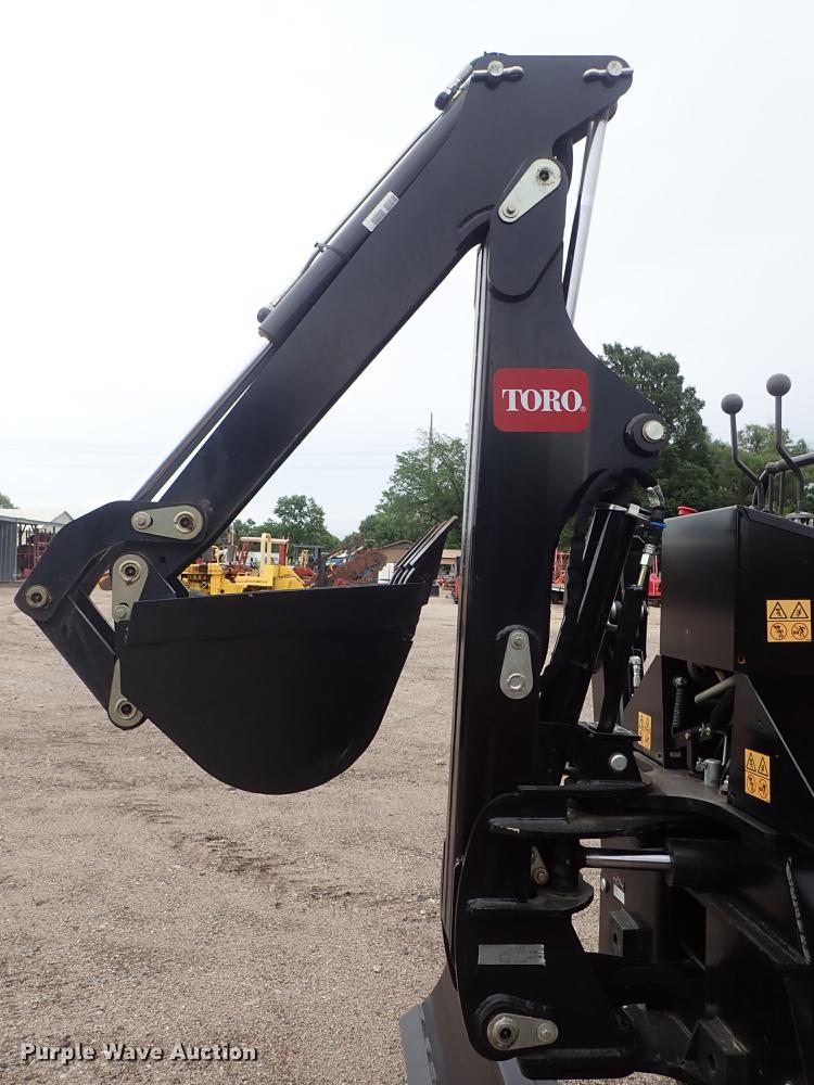 image for item DE5395 2015 Toro RT600 trencher