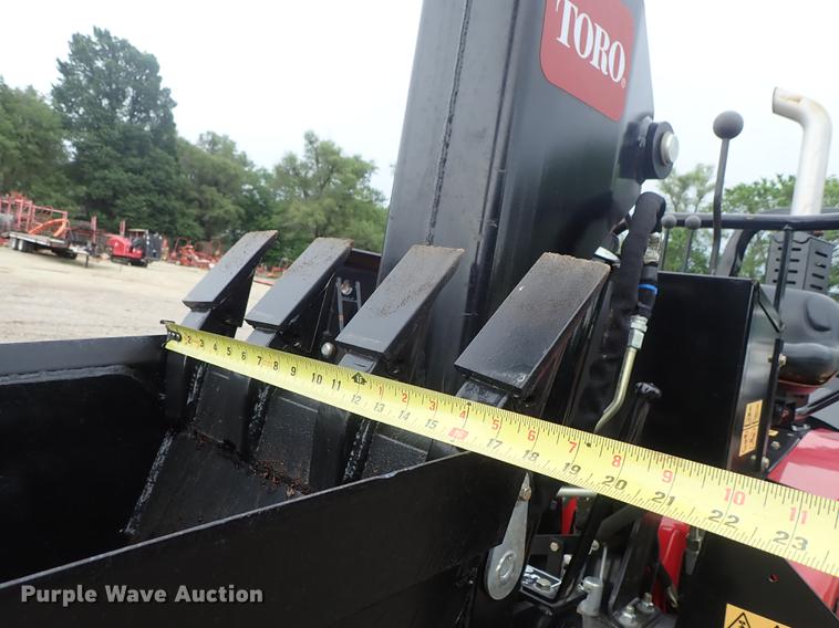 image for item DE5395 2015 Toro RT600 trencher