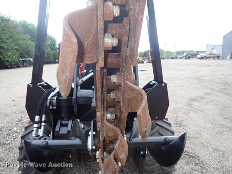 image for item DE5395 2015 Toro RT600 trencher