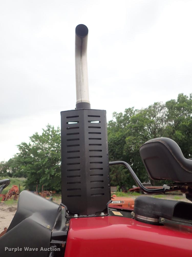 image for item DE5395 2015 Toro RT600 trencher