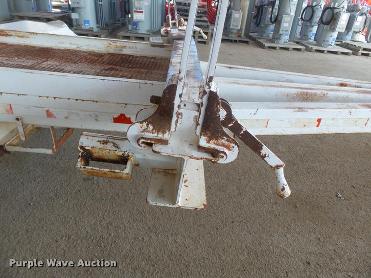 image for item DE7806 2003 HERS Inc P-15 pole trailer