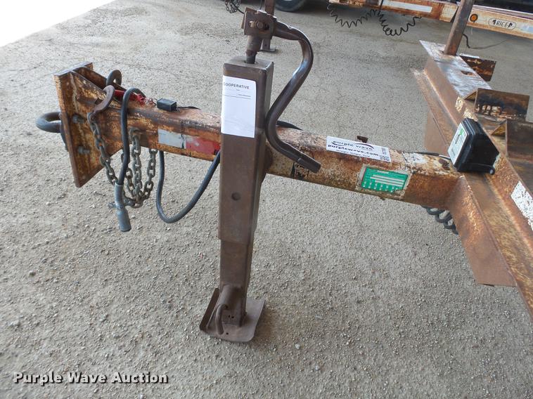 image for item DE7807 2004 R&W pole trailer