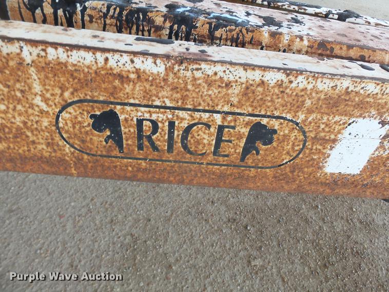 image for item DE7807 2004 R&W pole trailer