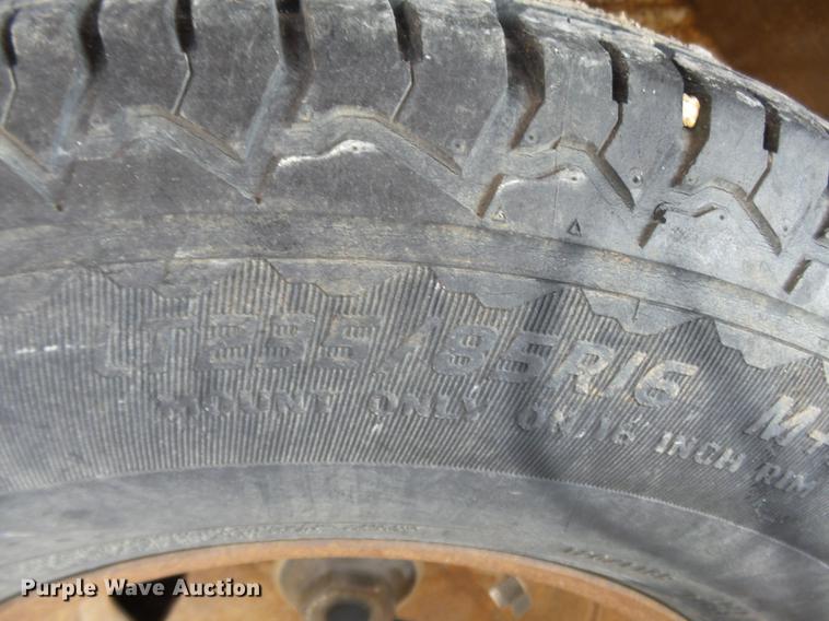 image for item DE7807 2004 R&W pole trailer