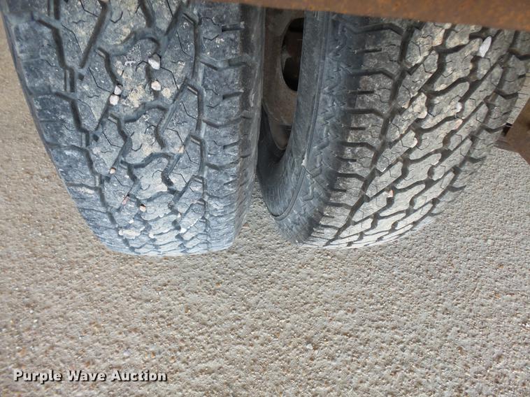 image for item DE7807 2004 R&W pole trailer