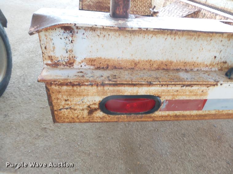 image for item DE7807 2004 R&W pole trailer