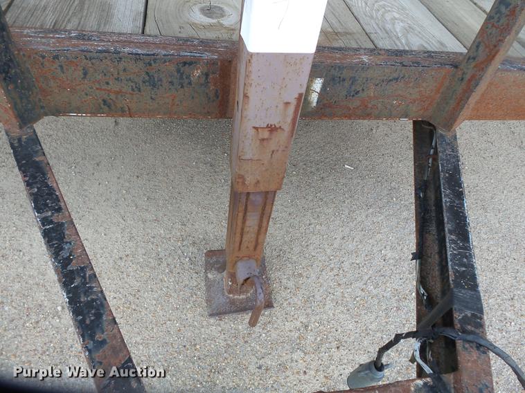 image for item DE7809 1995 R&W utility trailer