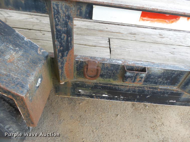 image for item DE7809 1995 R&W utility trailer