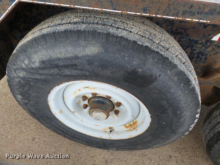 image for item DE7809 1995 R&W utility trailer