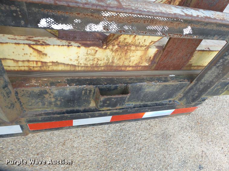 image for item DE7810 1995 R&W utility trailer