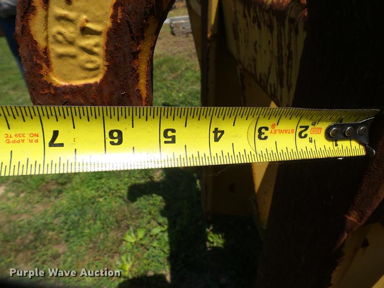 image for item DE7823 Caterpillar ART02723 pallet forks