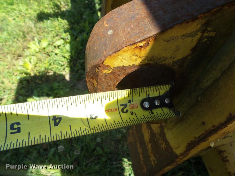 image for item DE7823 Caterpillar ART02723 pallet forks