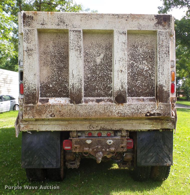 image for item DE7824 2004 Mack CV713 Granite dump truck