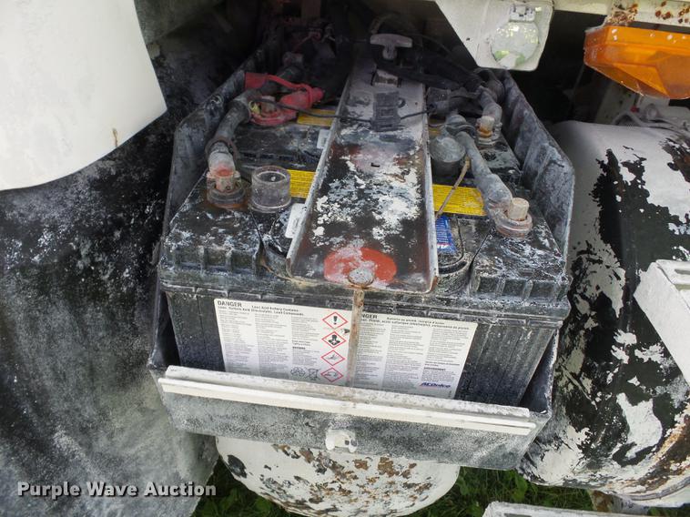 image for item DE7824 2004 Mack CV713 Granite dump truck