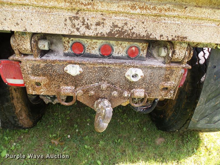 image for item DE7824 2004 Mack CV713 Granite dump truck