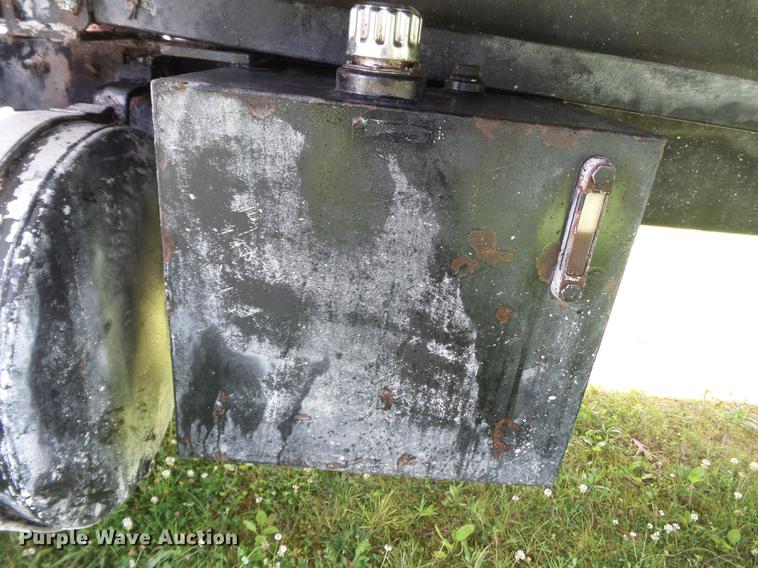 image for item DE7824 2004 Mack CV713 Granite dump truck