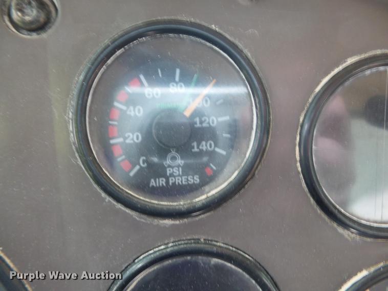 image for item DE7824 2004 Mack CV713 Granite dump truck