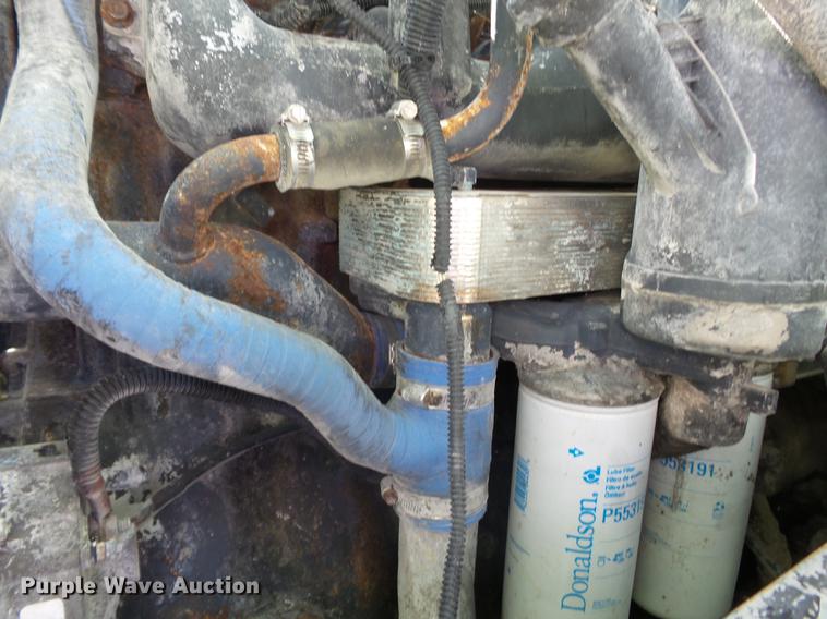 image for item DE7824 2004 Mack CV713 Granite dump truck