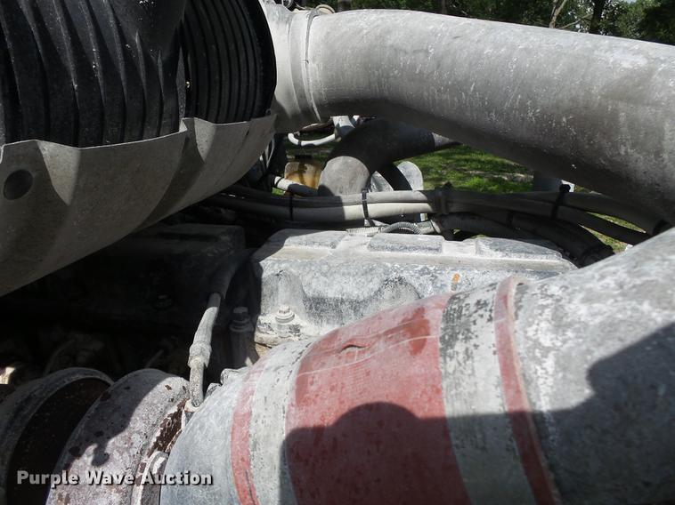 image for item DE7824 2004 Mack CV713 Granite dump truck