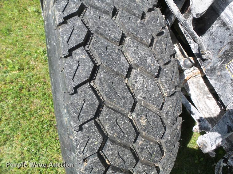 image for item DE7824 2004 Mack CV713 Granite dump truck