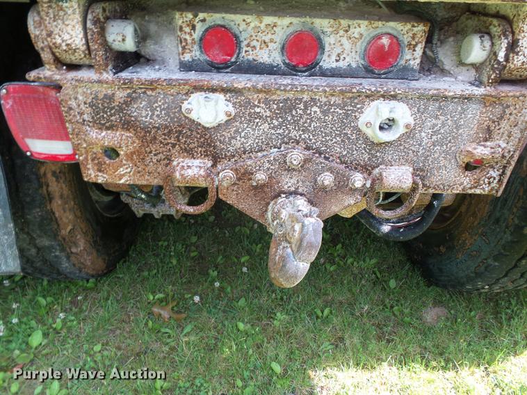 image for item DE7824 2004 Mack CV713 Granite dump truck