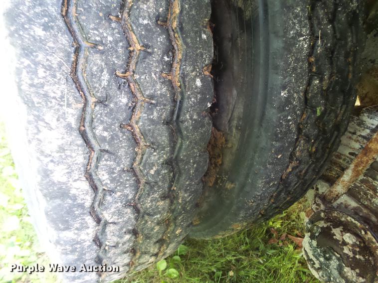 image for item DE7824 2004 Mack CV713 Granite dump truck