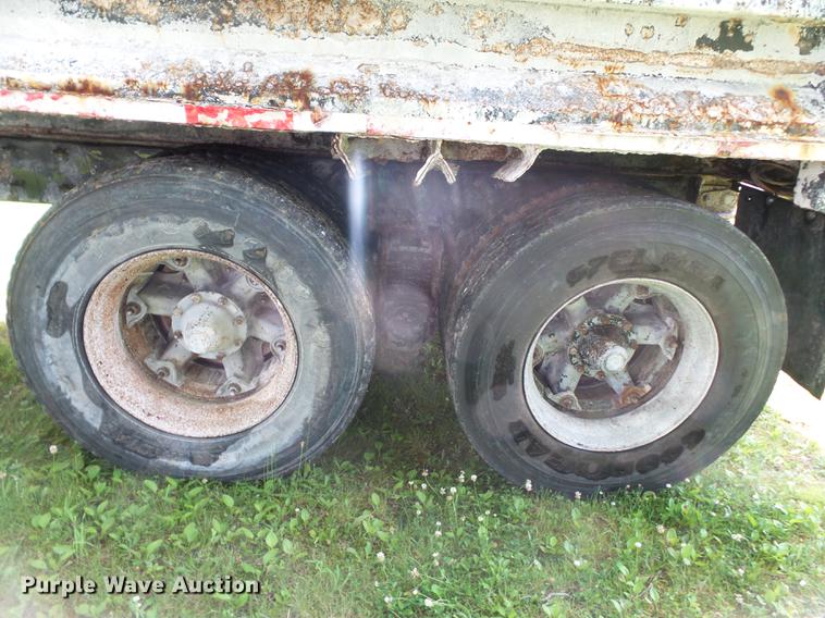 image for item DE7824 2004 Mack CV713 Granite dump truck