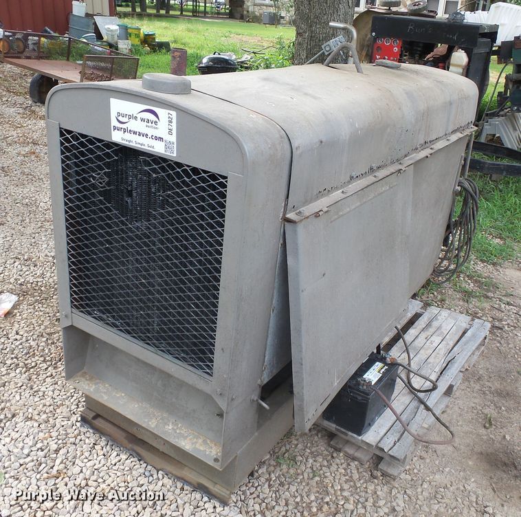image for item DE7827 Lincoln SAE400 welder
