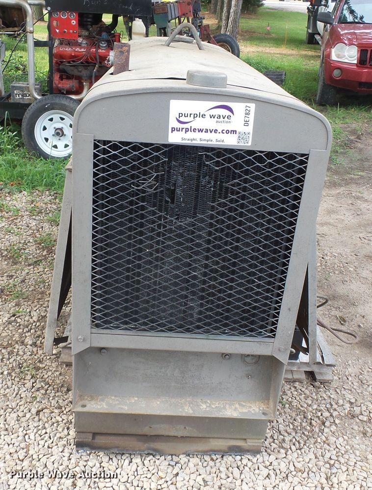 image for item DE7827 Lincoln SAE400 welder