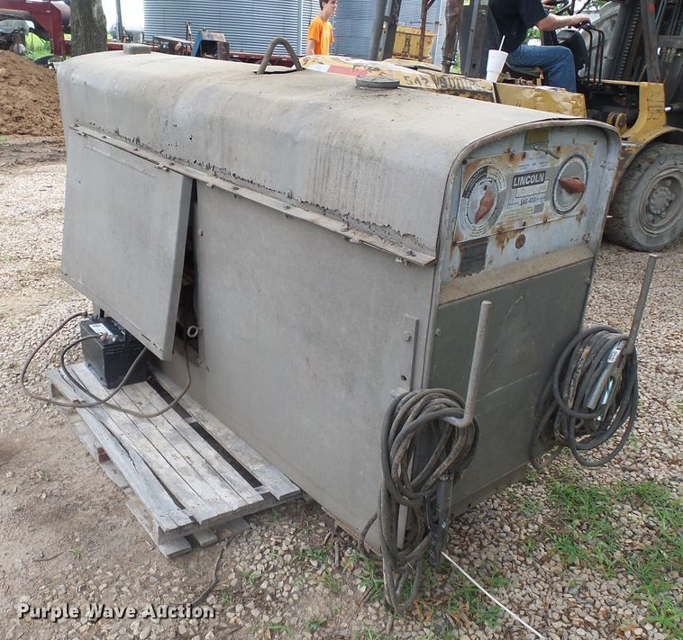 image for item DE7827 Lincoln SAE400 welder