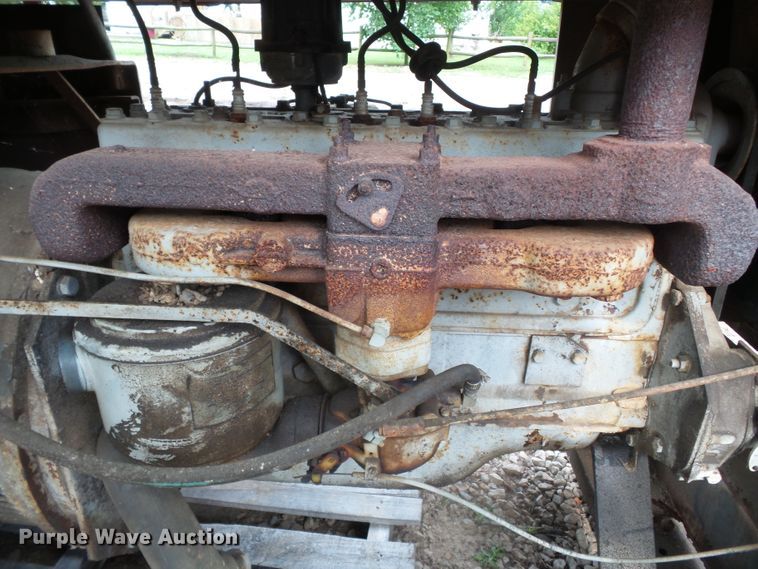 image for item DE7827 Lincoln SAE400 welder