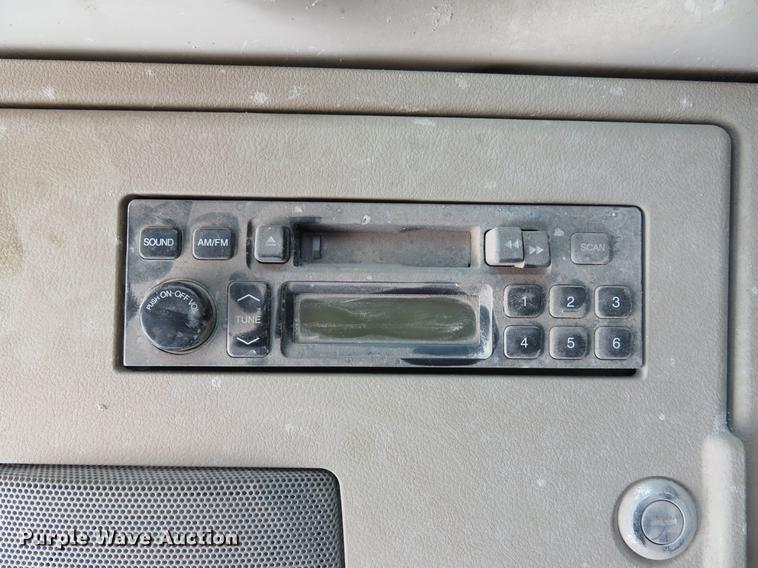 image for item DE8089 2006 Doosan Solar 210WV rubber tire excavator