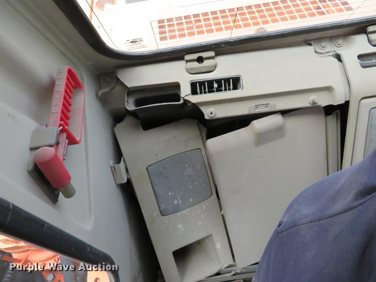 image for item DE8089 2006 Doosan Solar 210WV rubber tire excavator