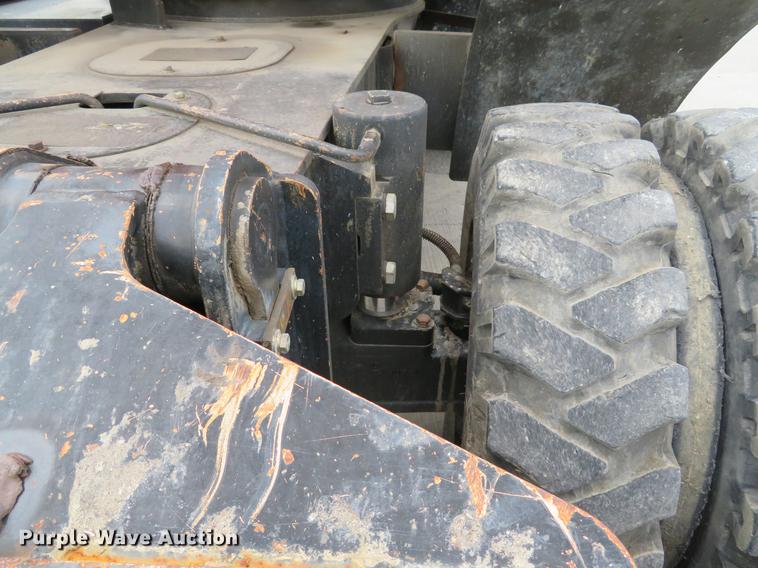 image for item DE8089 2006 Doosan Solar 210WV rubber tire excavator